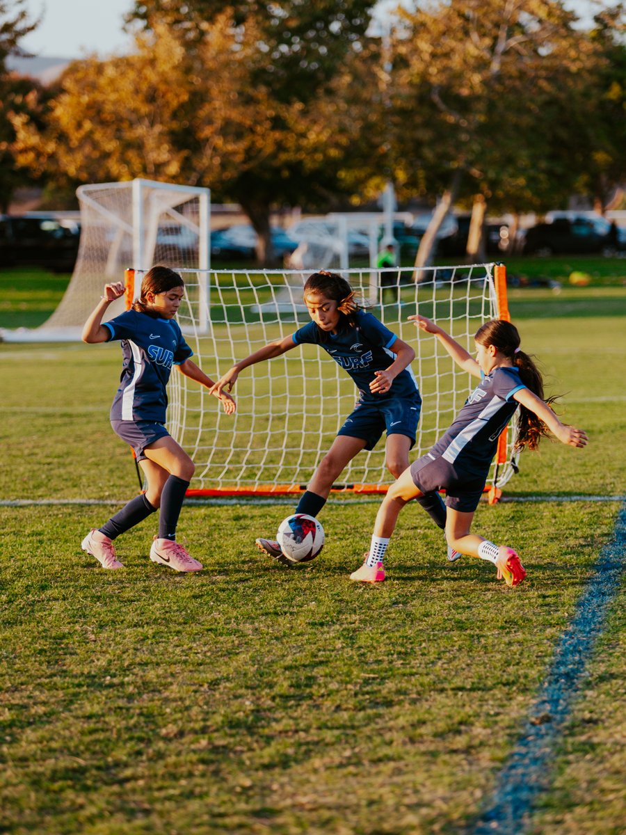 bownet's tweet photo. Young players deserve professional equipment. Ventura Surf believes it. 🏆
Elite coaching. Championship mindset. That's how you develop complete soccer players. ⚽ #VenturaSurf #YouthDevelopment #BownetBuilds https://t.co/mnPc34OSQS