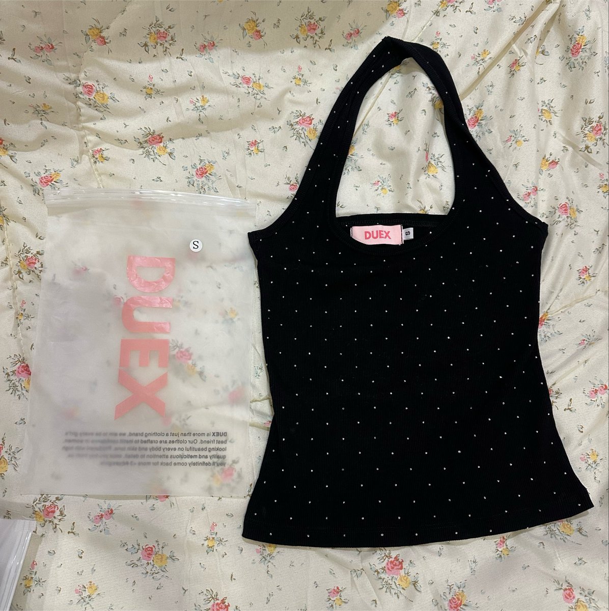 knownyy's tweet photo. kathy halter top by Duex Studio
Black,SM 190฿ 
#ส่งต่อDuex https://t.co/roLakIYSp2