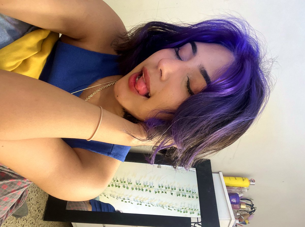 littlepixieexx's tweet photo. omg ur so cute, i can’t 😳 have a soft one too! https://t.co/xJ7Ft12irW