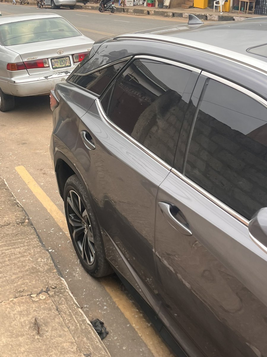 datboyeph's tweet photo. This car specifically has been parking close to my house everyday, is this a sign?😭🤲 https://t.co/rgO8IF28A8