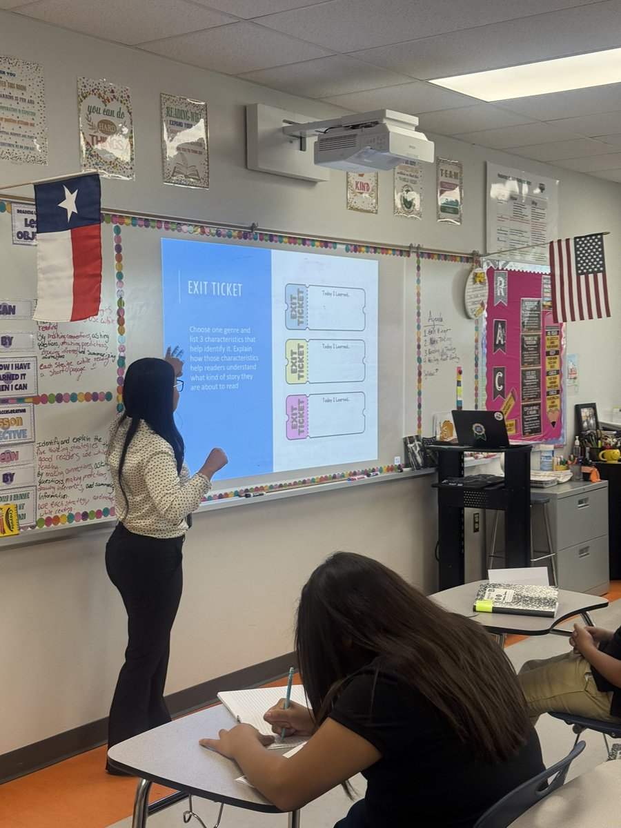 TheRaven_ELMS's tweet photo. 💜📚 Raven Readers kicked off the year with a Tour of Knowledge! A fun, fast-paced pre-assessment activity where every student was thinking, discussing, and contributing @Eastlake_Middle 
@lead4ward 💜📚
#ReflectRefineReimagine #Lead4ward https://t.co/bpT7ZBUli5