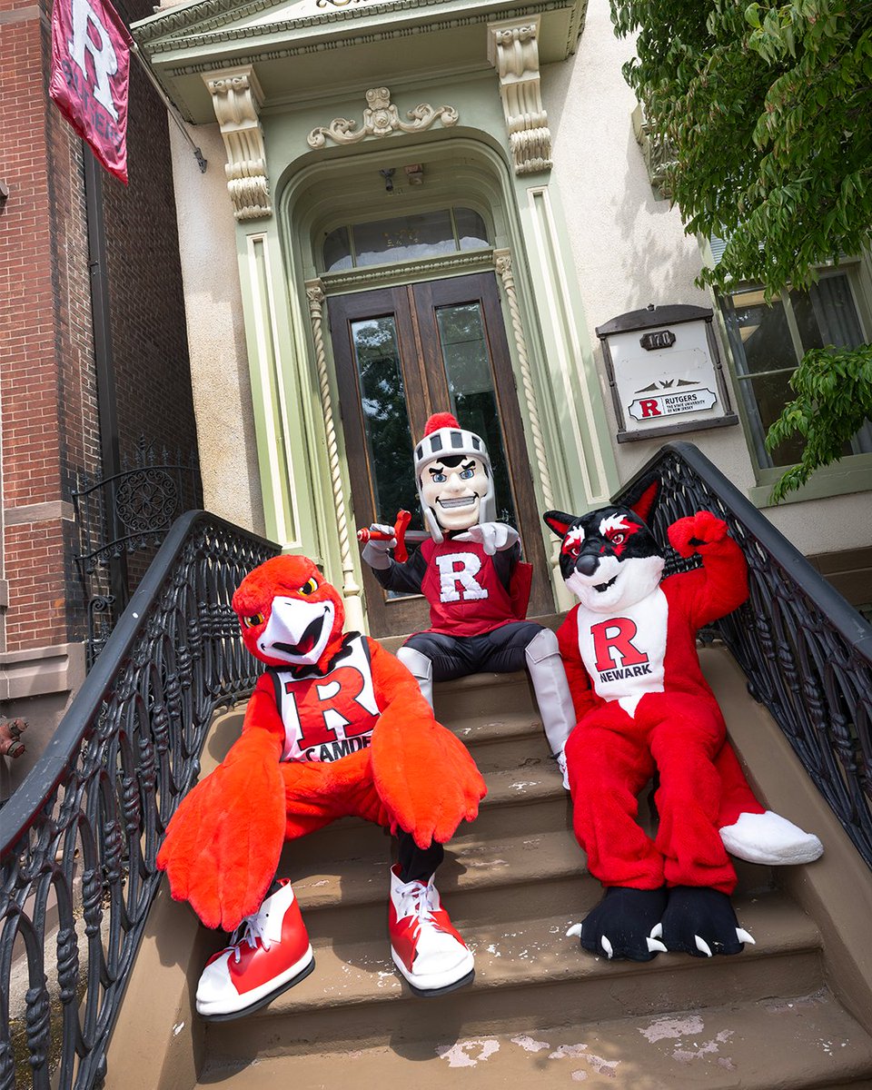 RutgersU's tweet photo. Big things R happening at the New Jersey State House, where Sir Henry, Scarlet Raider, and Scarlet Raptor traded campus for the Capitol on Tuesday. Thanks so much for the hospitality, @NJGov. Felt like home. #RutgersPride https://t.co/0yDHLplb16