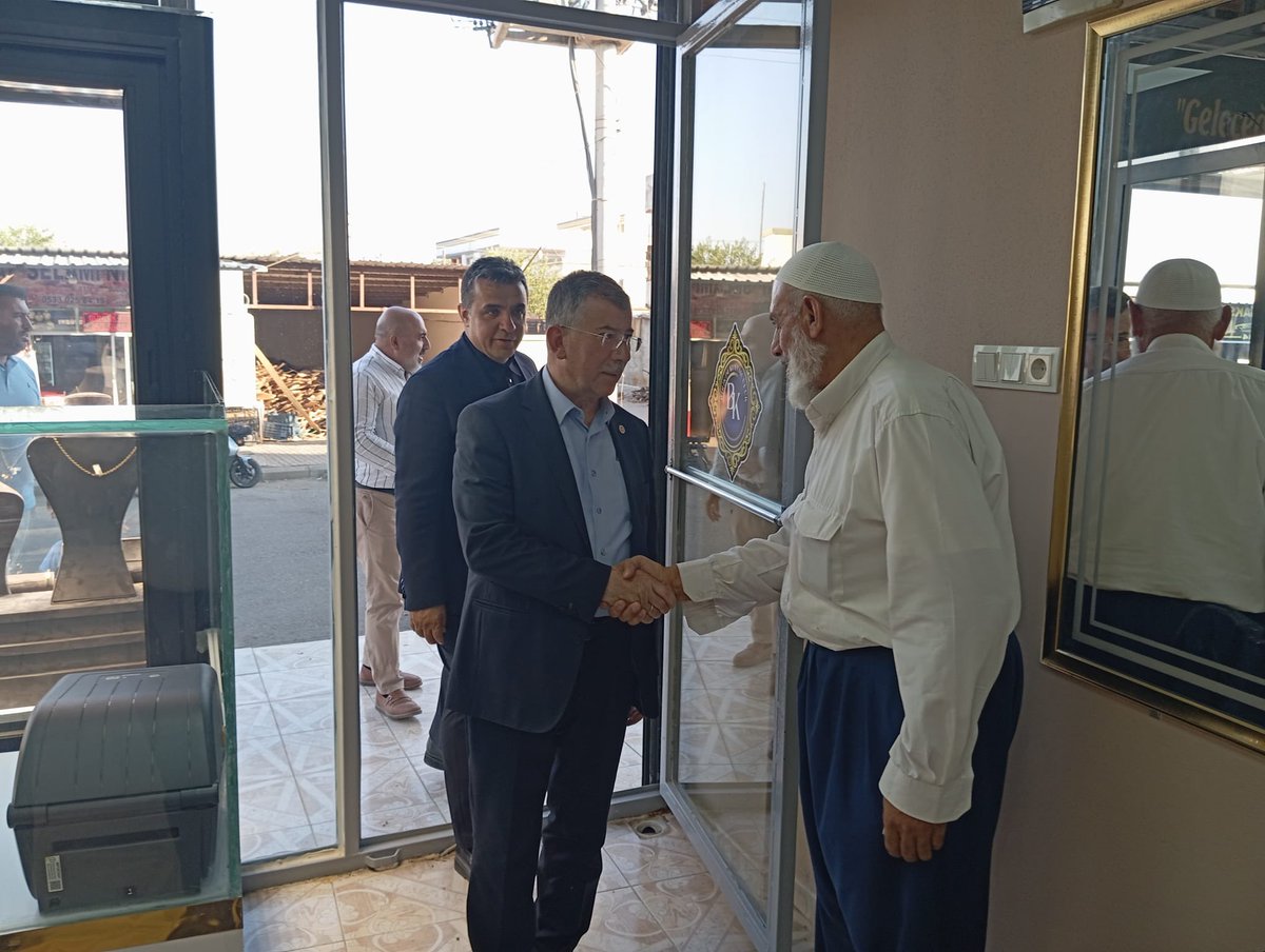 malicevheri's tweet photo. Sahadaki en güçlü yol haritamız, hemşehrilerimizin sözü ve esnafımızın beklentileridir.

AK Parti Bozova İlçe Başkanımız Mehmet Akgün, İlçe Gençlik Kolları Başkanımız İbrahim Dartar  ve teşkilatımızla birlikte Yaylak Mahallemizde esnafımızı ziyaret ettik.

İş yerlerine misafir olduğumuz esnafımızın talep ve önerilerini dinledik; çözüm bekleyen hususları not aldık.

Bozova’mızın her mahallesinde, milletimizle yan yana olmaya; talebi yerinde dinleyip çözümün takipçisi olmaya devam edeceğiz. 

edeceğiz.
@Akparti @akpartiurfa @Akbozova1 @bozovaakgenclik @avmehmetakgun  @dartar_ibrahim