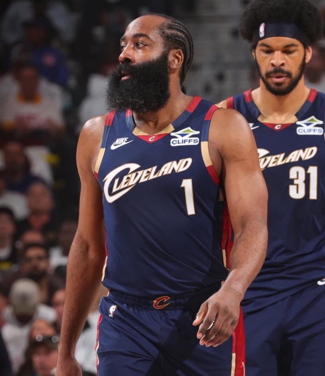 TheHoopCentral's tweet photo. BREAKING: James Harden signs a 3-year/$97 million contract with the Cleveland Cavaliers, per @ShamsCharania https://t.co/9eoicqQFPl