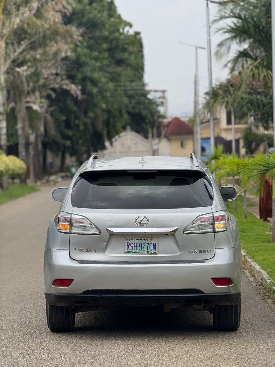 OnyitexHQ's tweet photo. Foreign used Standard 2011 Lexus RX350 Now Available - ₦16M https://t.co/OD6nVrgJiD