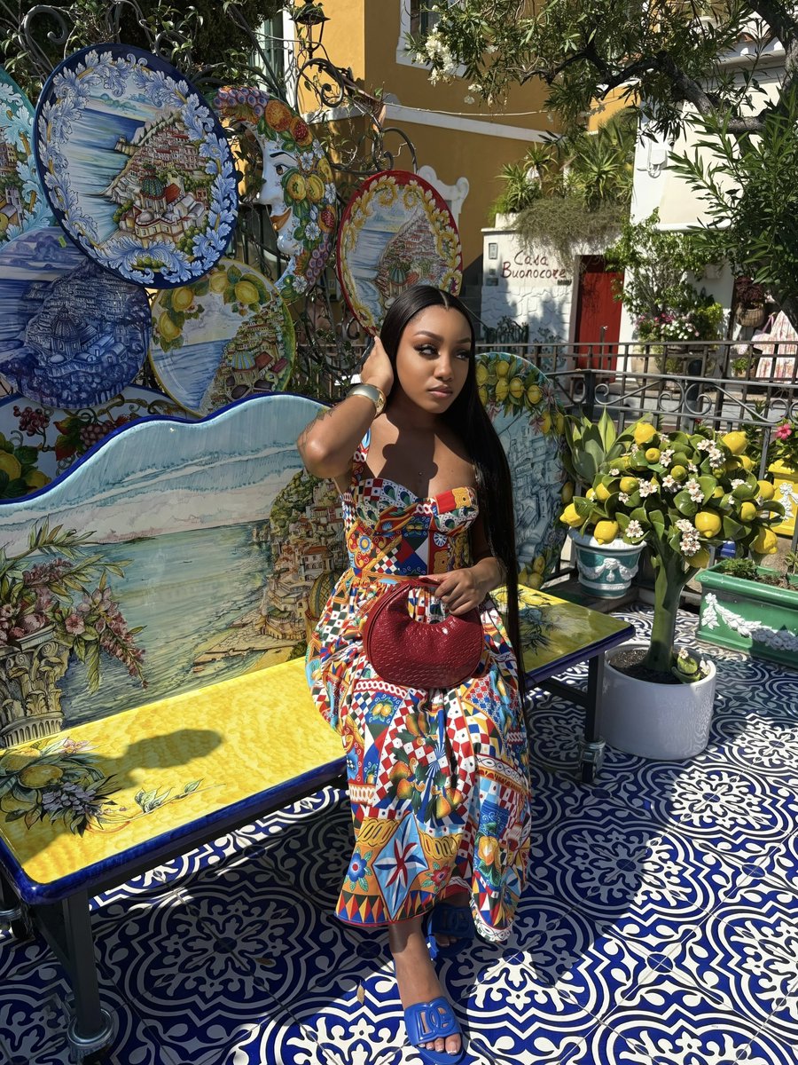 officialkenadi's tweet photo. 🇮🇹 I’m in Italiaaa https://t.co/sCFdhZCUCn