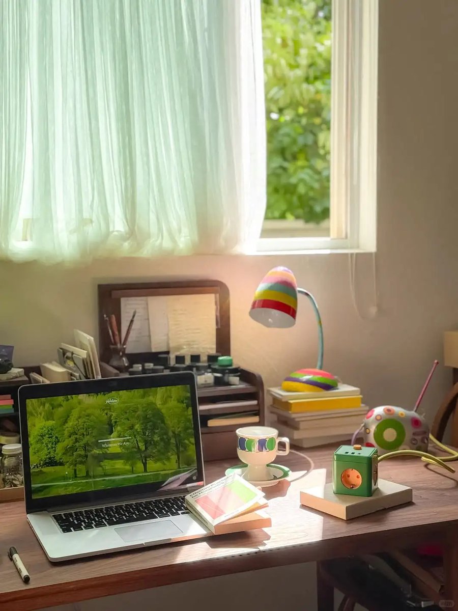 Nick11218's tweet photo. Elevated my desk vibe today! Clean, cozy, and ready to power through work with this small plant + warm lamp combo — small changes make big days https://t.co/hxU8GGgXjC