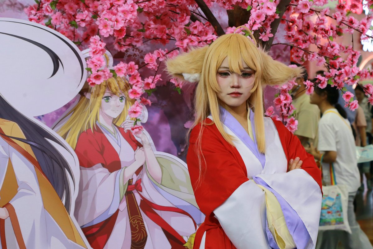 varshinairemai2's tweet photo. Just had an epic time at the local anime convention! Met so many amazing cosplayers, scored rare merch, and can’t wait for next year!  #ComicConVibes https://t.co/622TYlASmh