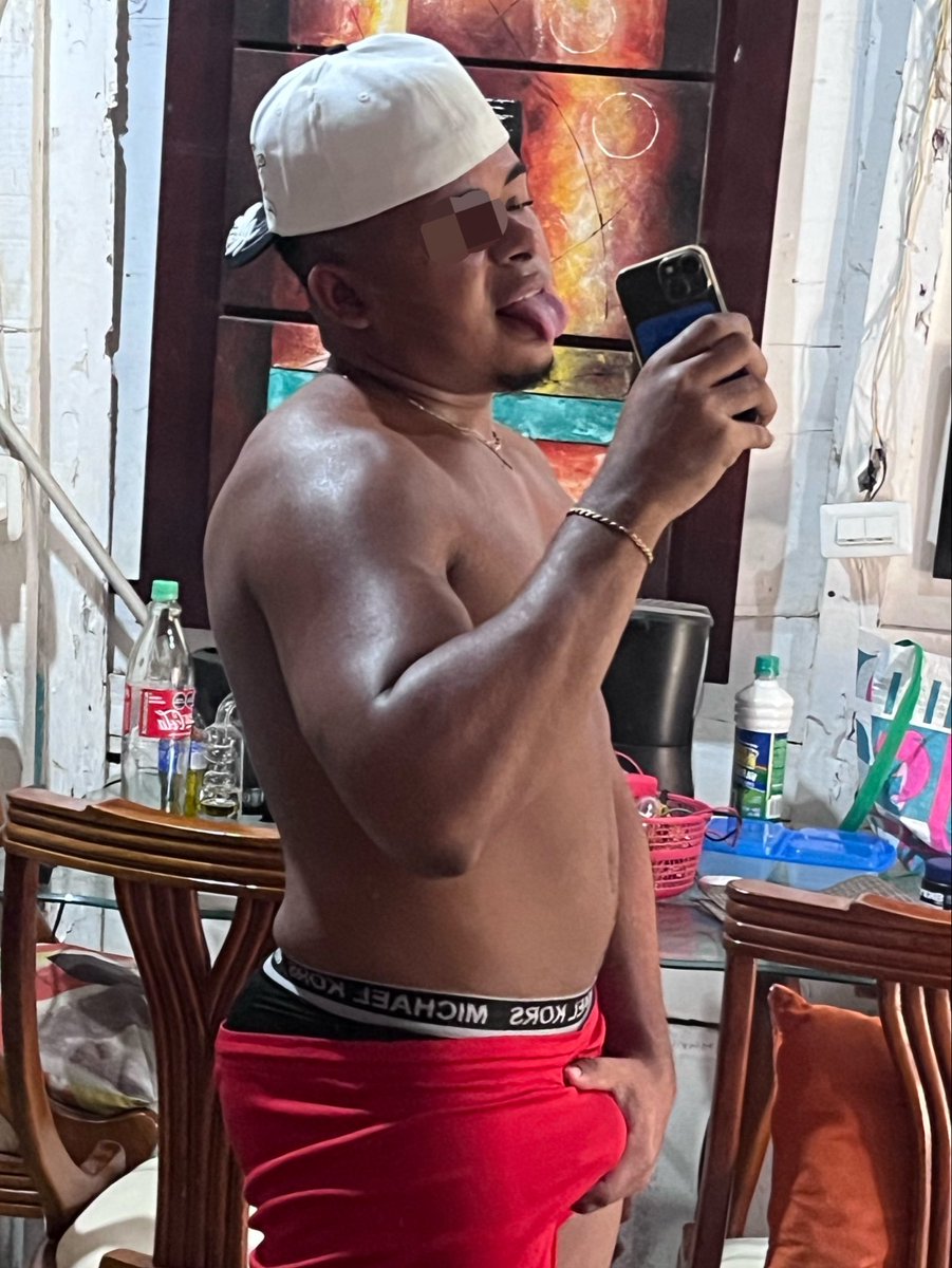 LENDRO0's tweet photo. Ponte como perra 🥱💦 https://t.co/8qpHjvoWdm