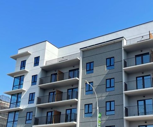 Settle_NYC's tweet photo. 🏠 RE-RENTAL NOW OPEN: Studio at 1111 Foster Ave, Brooklyn

This is a rent-stabilized apartment re-opening for new applicants. No lottery needed.

Rent: $1,802.99/mo
Household income: $67,474–$176,410

Pet-friendly | Parking | Laundry | Gym | Terrace

https://t.co/EYTV0Tfdgw https://t.co/1cWfBBWWDq
