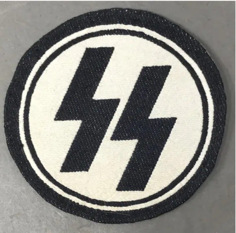 NicmerEvans's tweet photo. La ignorancia gráfica y cultural pone en evidencia la naturaleza de un régimen así quiera cambiar de imagen... Jejeje. 
Me encanta el logo porque los deja desnudo por enésima vez. https://t.co/y84KMfq6OY