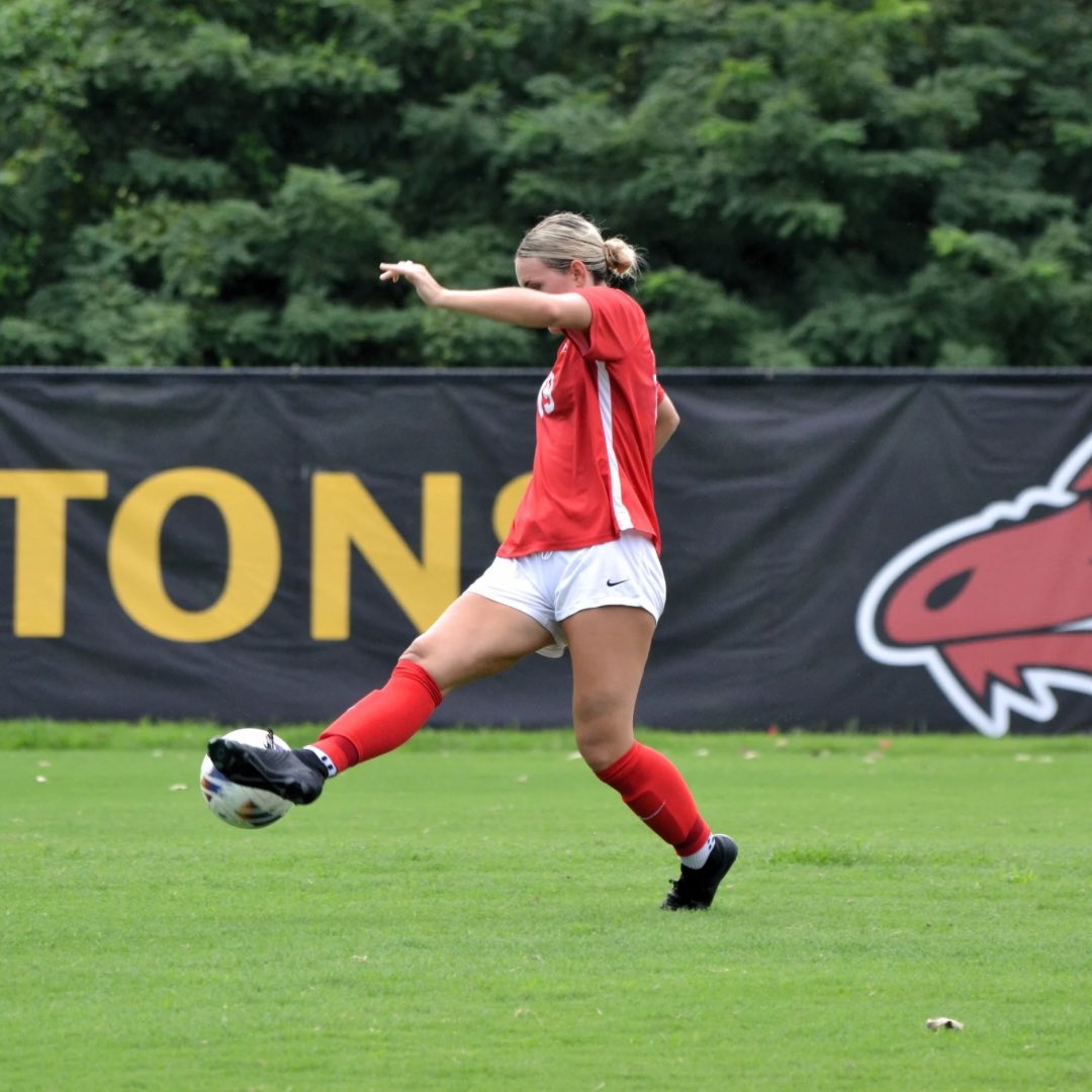 UMSLWSOC's tweet photo. Tritons versus Louies yesterday! 

#FearTheTriton #JUMP https://t.co/BsvWK1Xewc