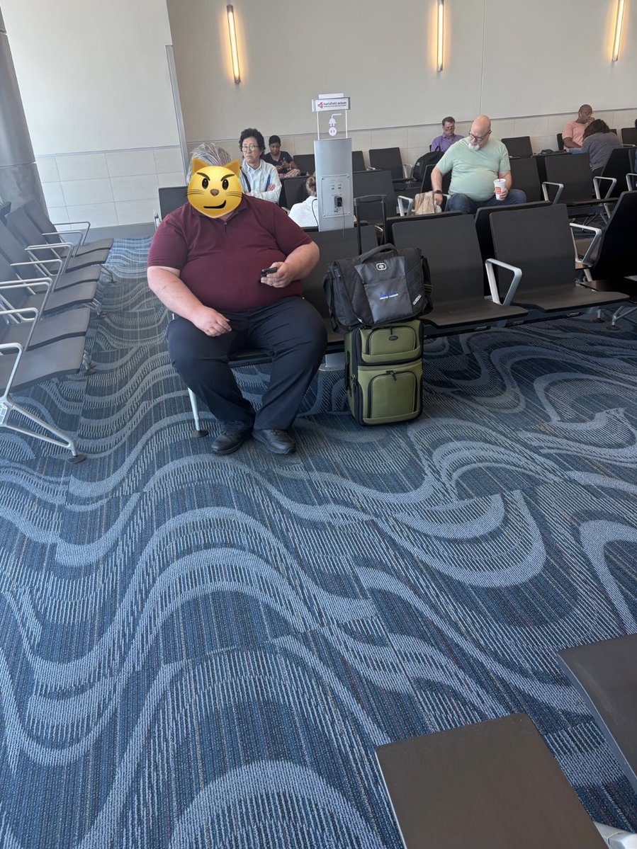 BustaShmurda's tweet photo. Definitely an exit row guy #ozempic https://t.co/SCoSelOX4A