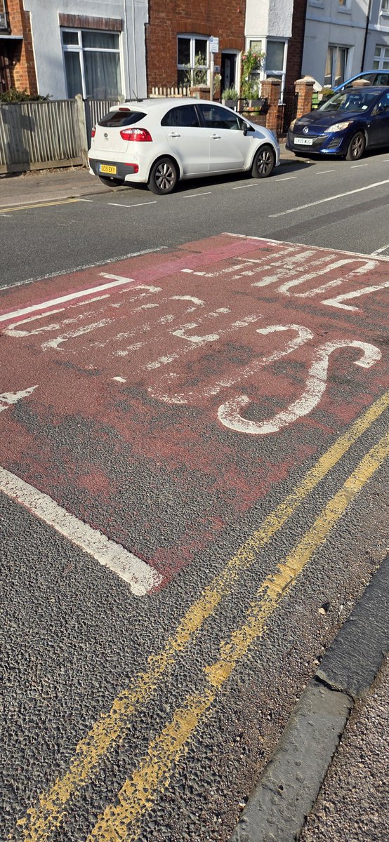 BrokenRTW's tweet photo. Asking for a friend, anyone seen our Kent councillors tackling the state of the roads?

#TunbridgeWells #RTW #BrokenRTW #FixTunbridgeWells #Kent @ThreshedThought https://t.co/fmGoz7gkiI