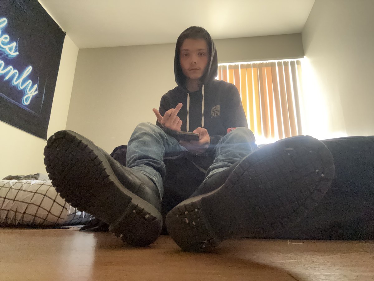 cashmasterkden's tweet photo. Bow 🙇 down to your kings!!💪👃🦶💧😈

#findom #cashmaster #cashgod #RT #feetworship #feetfetish #poppers #cashcow #paypig #serve #cashsubs #fagtax #send 

 @rt_feet @RT4MastersBR2
@BestSockMasters @slave_here @promo_masters @switchzak5ft7 @doodle_punky_2 @tonymontanadom https://t.co/rdoTQ1C2nc