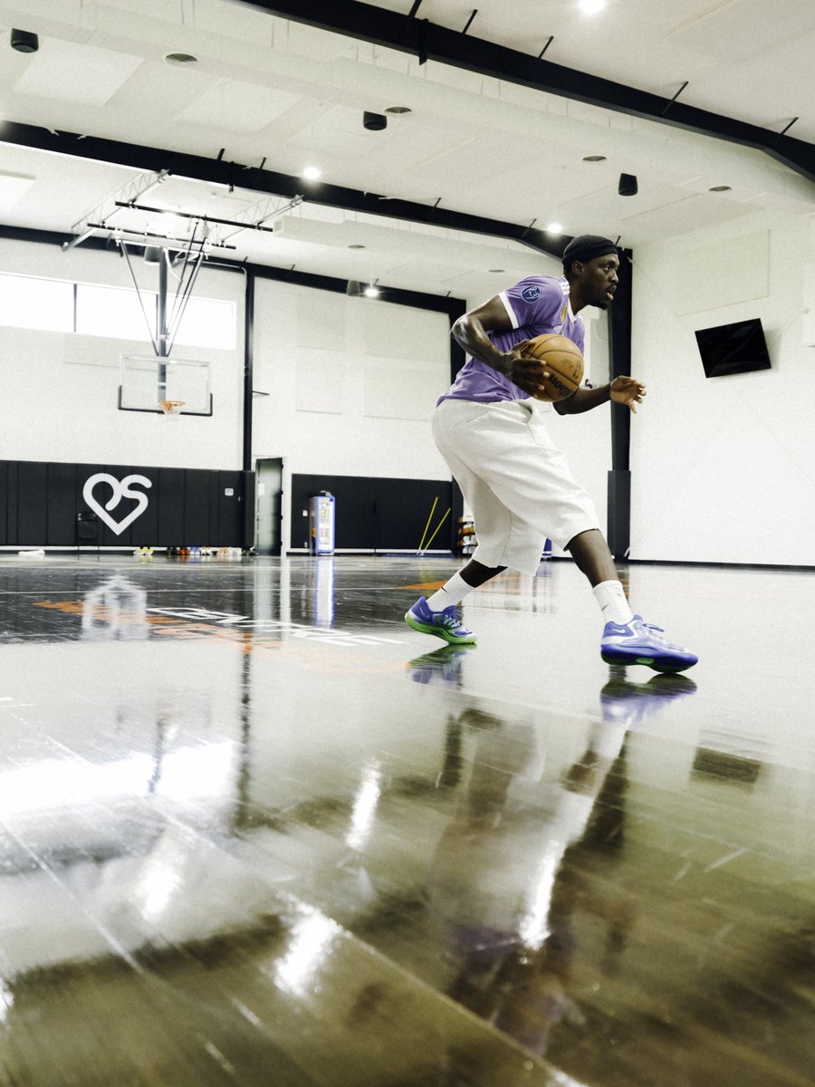 pskills43's tweet photo. One of my favourite players 🟣⚪️ https://t.co/dXwKYBBjRW
