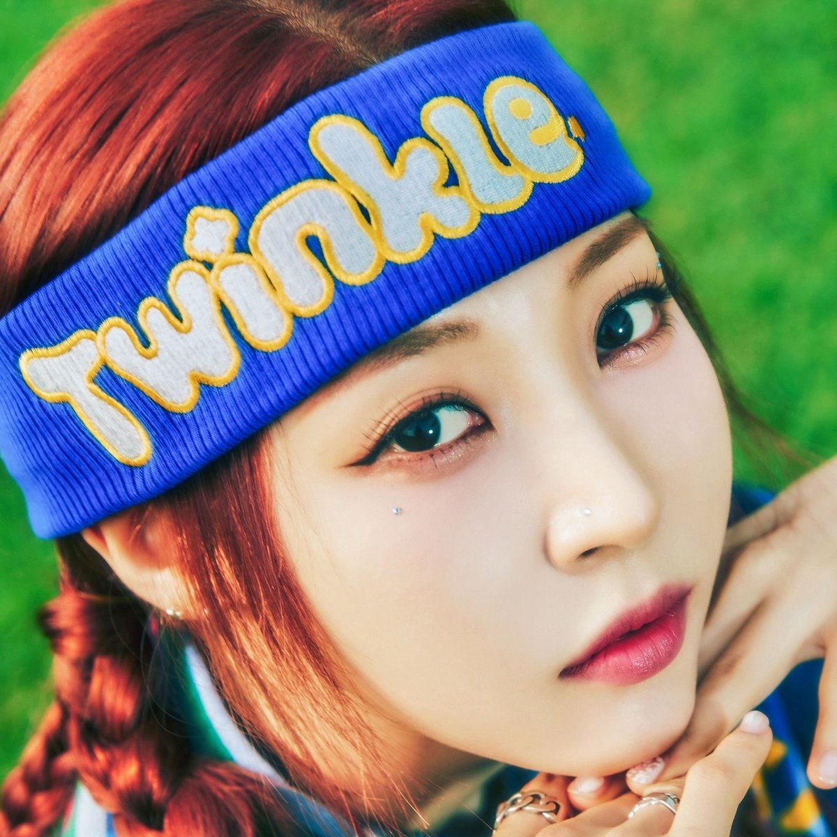 OneilyMusic's tweet photo. 2 years ago today, Moon Byul of MAMAMOO released her 1st repackage full album ‘Starlit of Twinkle.’ https://t.co/LgLBY2cPaN