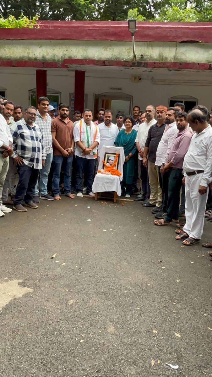 Aakashyadav7's tweet photo. आज पामगढ़ रेस्ट हाउस में छत्तीसगढ़ यूथ कांग्रेस की प्रदेश अध्यक्ष पद की प्रत्याशी भाई शैलेंद्र बंजारे जी जी के आगमन पर आत्मीय स्वागत एवं संगठनात्मक विषयों पर सार्थक चर्चा हुई।

युवा साथियों से संवाद कर संगठन को मजबूत करने को लेकर विचार-विमर्श किया। @Devendra_1925 https://t.co/zjA85GFQ5m