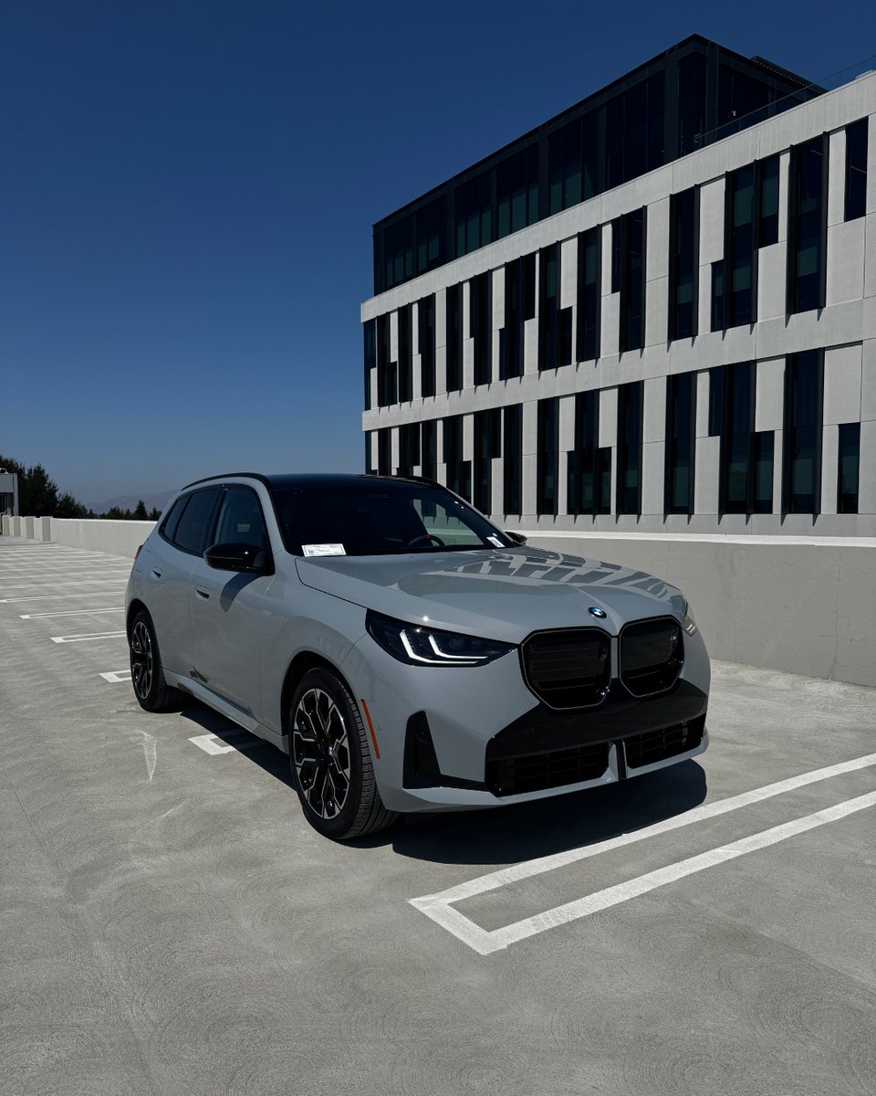 SCreekBMW's tweet photo. A closer look at the new BMW X3. From its sculpted design to its signature details, every angle was made to stand out.

https://t.co/l7h2W55n58 https://t.co/Y9qRRO77xA