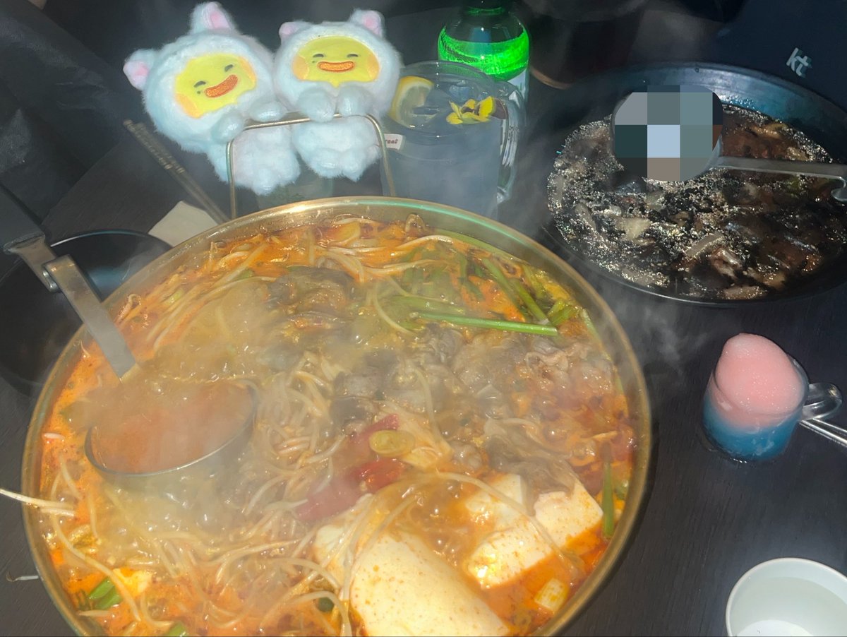 ppis2tr's tweet photo. 남자보다친구들🤍🤍🤍🤍🤍🤍당연함 https://t.co/Vjv6PV0dIU