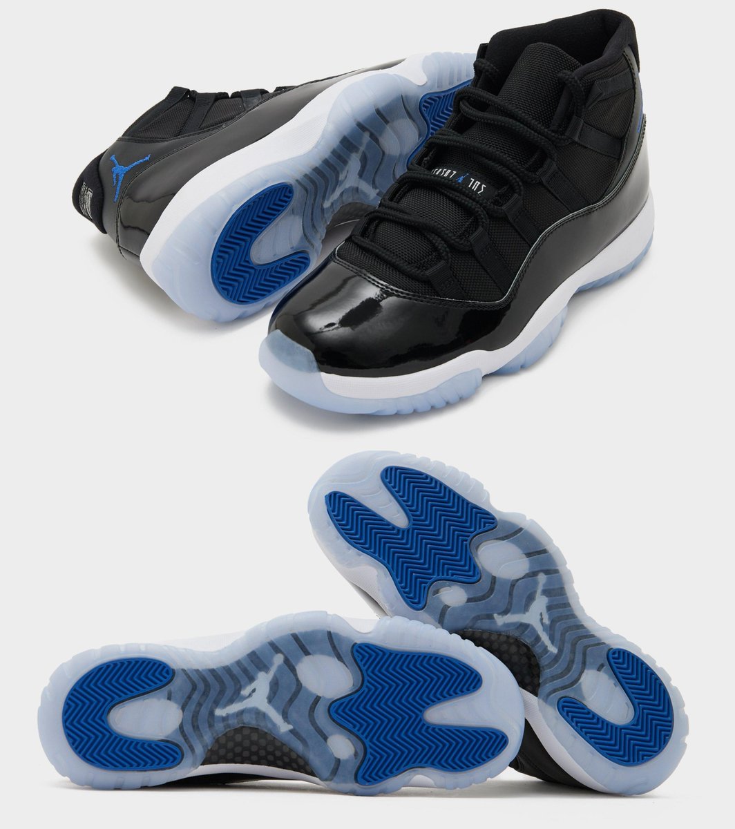 JustFreshKicks's tweet photo. RETAILER LOOK: Air Jordan 11 Retro "Space Jam" 🤯🚀

🗓️ December 12th
�� $235 https://t.co/CGm9eTO8c5