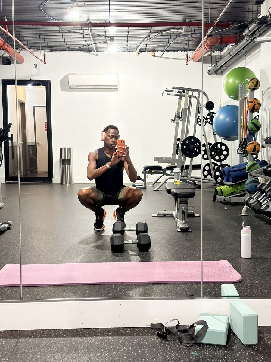 drtycheye's tweet photo. Enjoying the process https://t.co/uVib4igvvd