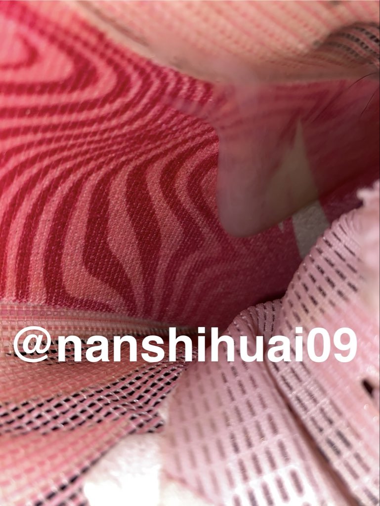 nanshihuai17's tweet photo. 【2000fo福利】
燃3宝宝好棒，又把难释怀老师给爽到了
燃三宝宝慢慢享受难释怀老师带来的快乐😊😊😊😊😊
结果玩着玩着就给脚上穿的臭白袜脱下来艹，难释怀老师也是又把新鲜的牛奶给了燃3宝宝，燃三3奶奶吮吸着着来之不易的美味😋😋😋😋😋😋😋😋
#操鞋 #射鞋 #精液 https://t.co/1fjw1qjz3T