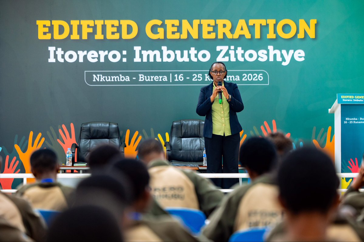 Imbuto's tweet photo. Life is shaped by the choices we make and our commitment to living well!

Today, the third cohort of ‘Itorero’ #ImbutoZitoshye engaged in an enriching session on sexual and reproductive health and mental health.

The learning experience was facilitated by Imbuto Foundation Health team, alongside representatives from @UyisenganImanzi and @Avega_Agahozo_.

Guided by the theme “Understanding My Value: Building a Well-Rounded Young Person,” the session explored mental well-being, developing a positive mindset, sexual and reproductive health, and the importance of making informed and responsible life choices.

Photos: https://t.co/oWdRS1Xweq

#ImbutoEngages