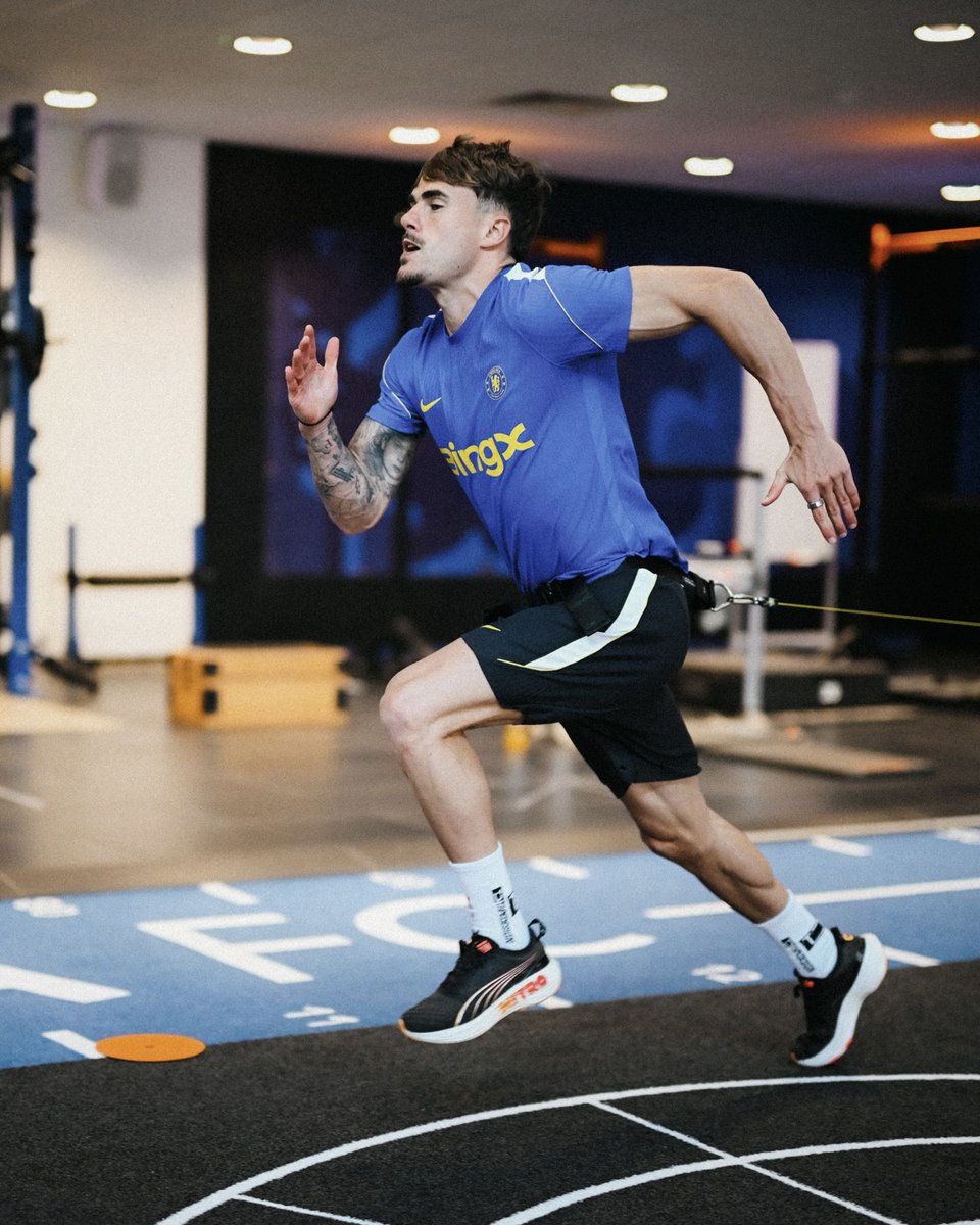 ChelseaFC's tweet photo. Full focus. 💪 https://t.co/kR8Q7wKdcd