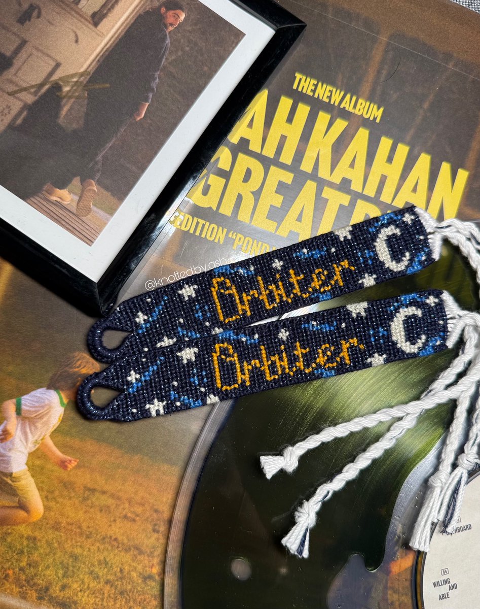 swiftie1ncanada's tweet photo. 8 days until i see @NoahKahan live for the first time EVER!! after making so many bracelets for other bugs to wear to the show, i can’t wait to finally wear them to my own show 🥹🐞@KahanHQ https://t.co/rD7zjf0fBr
