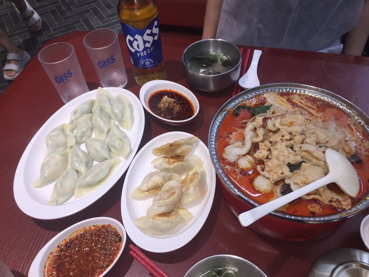 renkoppi's tweet photo. 건대가면 야르중식 먹고 밀크티 마셔야됨..
헤이티 백도머시기 8500원의 값어치를 함 진짜존맛🤞🏻🤞🏻 (인형은 온니꺼ㅎ.ㅎ) https://t.co/ZHybB62jmE