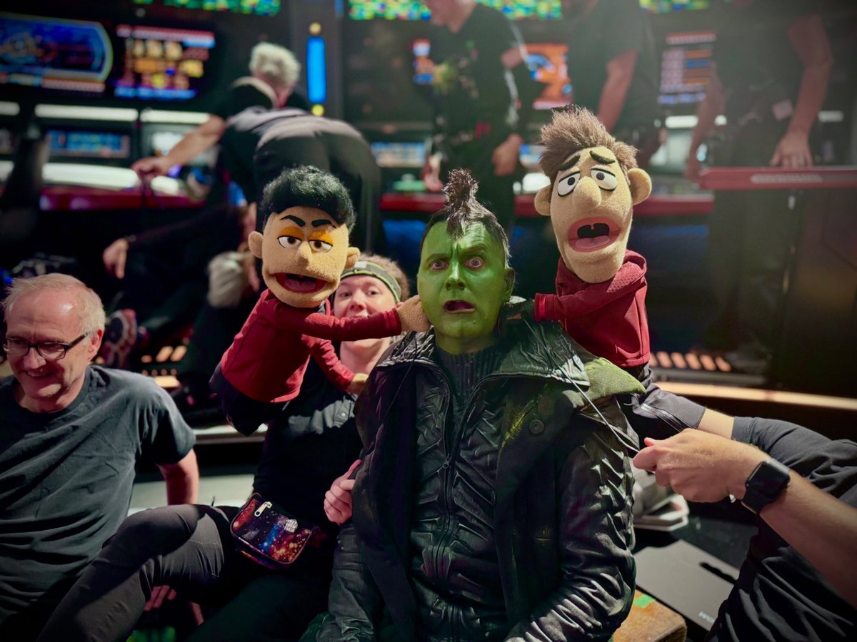 confusedgrougu's tweet photo. Behind the scenes of the puppet episode ❤️ #StrangeNewWorlds https://t.co/bhI9RwZy08