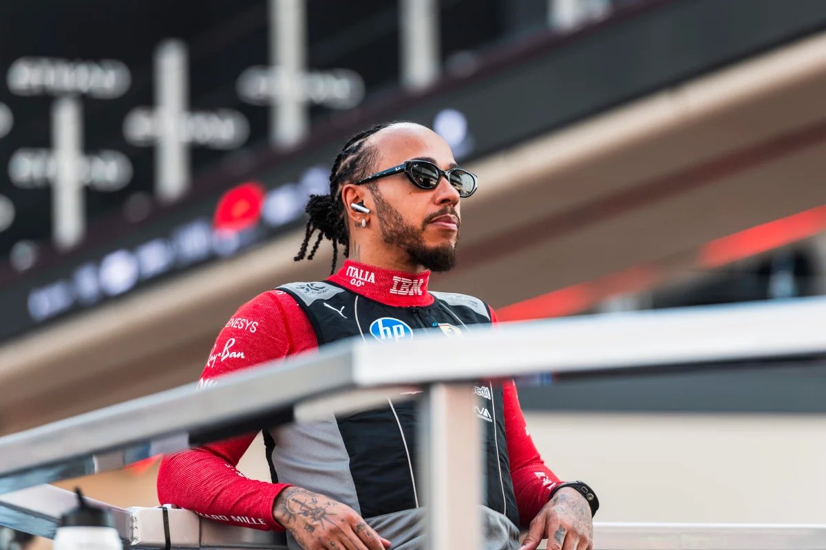 ferrarinewstr's tweet photo. 🎙️ Hamilton, Antonelli ile olan 50 puanlık farkın kapanma ihtimali hakkında: 

👀 “Bu farkı sezonun ilk yarısından daha iyi bir hale getirmek için elimden geleni yapacağım.” https://t.co/KtK8yOSjgm
