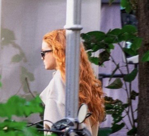 DoomsDayLeaks9's tweet photo. ELIZABETH OLSEN AND SADIE SINK HAVE BEEN SPOTTED ON THE SET OF AVENGERS: SECRET WARS 👀🔥

#AvengersSecretWars #AvengersDoomsday #Marvel #ScarletWitch #JeanGrey https://t.co/tWw0xvFmLN