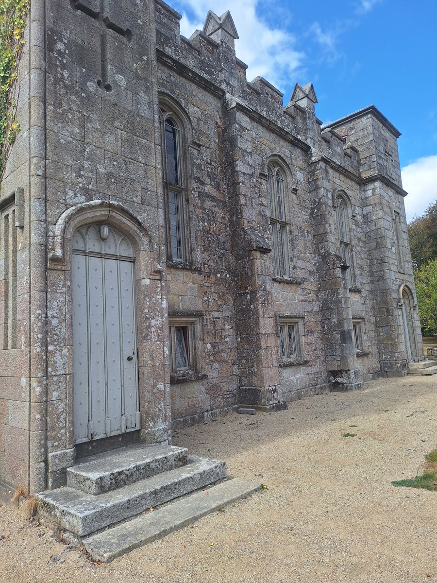 Sheila38426081's tweet photo. Borris Castle Chapel
#HeritageWeek https://t.co/u5gXSFe0uu
