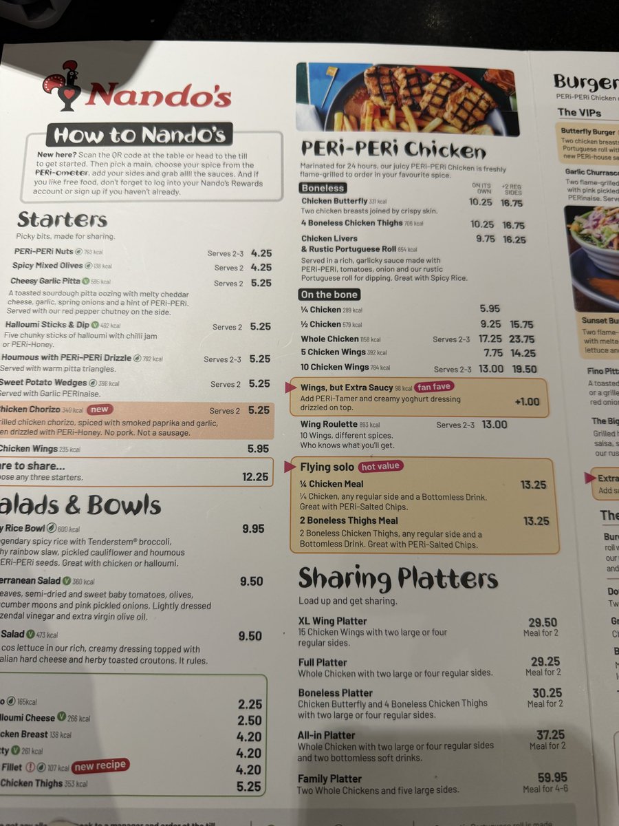 SheenSkelly's tweet photo. Naaaaaa @NandosUK you guys are mocking us. First your prices are a joke and now you’ve taken away a 1/4 chicken and two sides??? And replaced it with one side and a bottomless. 

So now my minimum meal is gonna run me £16+ 

Change it back! https://t.co/HNWg4EobMm
