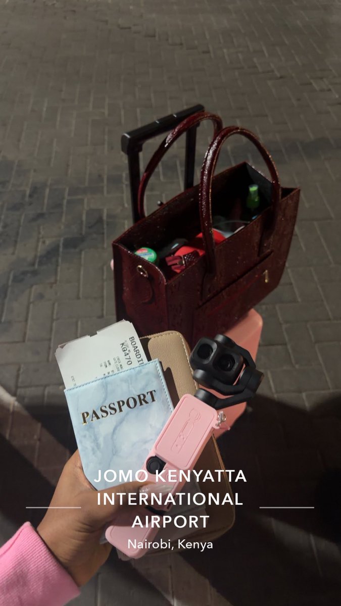 princess_mmasi's tweet photo. When you need a break, take it✈️

That forex babe💅 https://t.co/SRTYKj6IZl