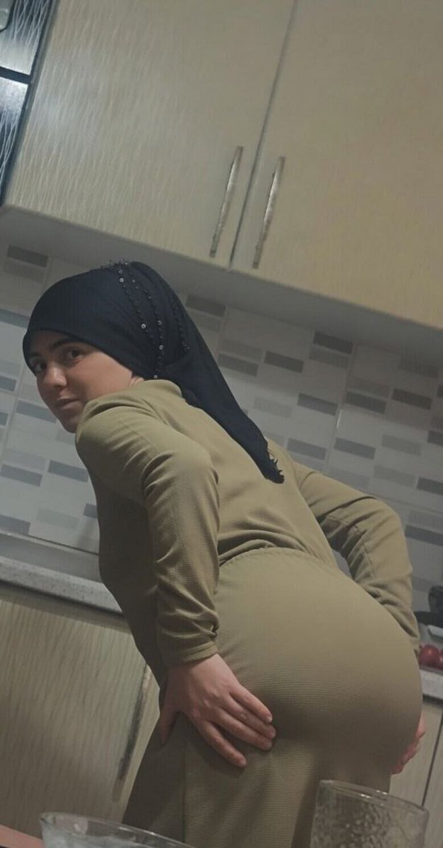 poorsati's tweet photo. Türbanlı yengem https://t.co/53u18b15Qb