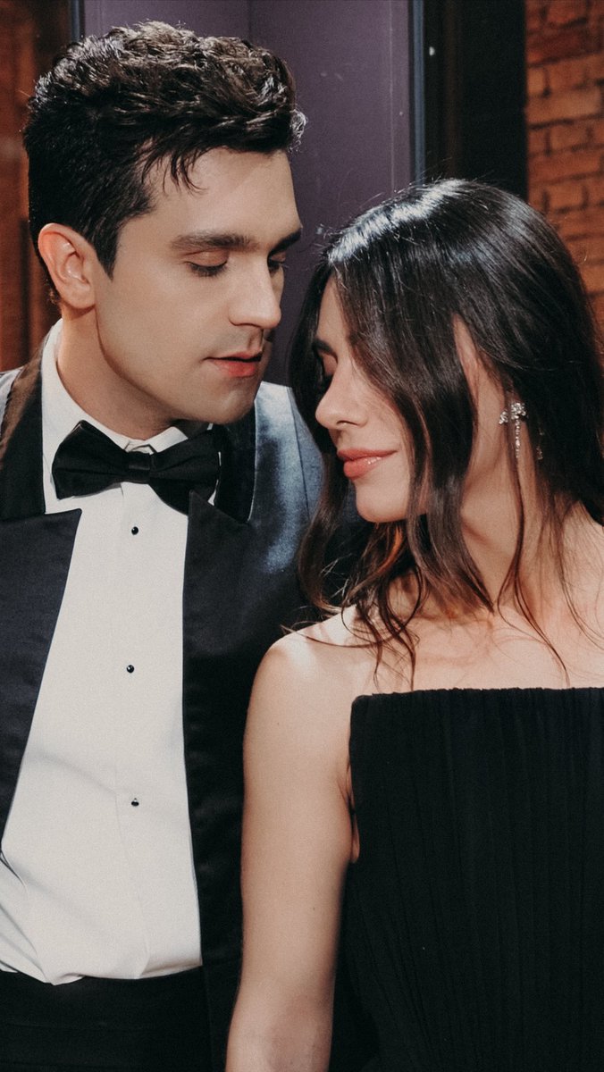 glowluanx's tweet photo. MEUS PAIS 😭😭😭 https://t.co/wzVs9mY1JD