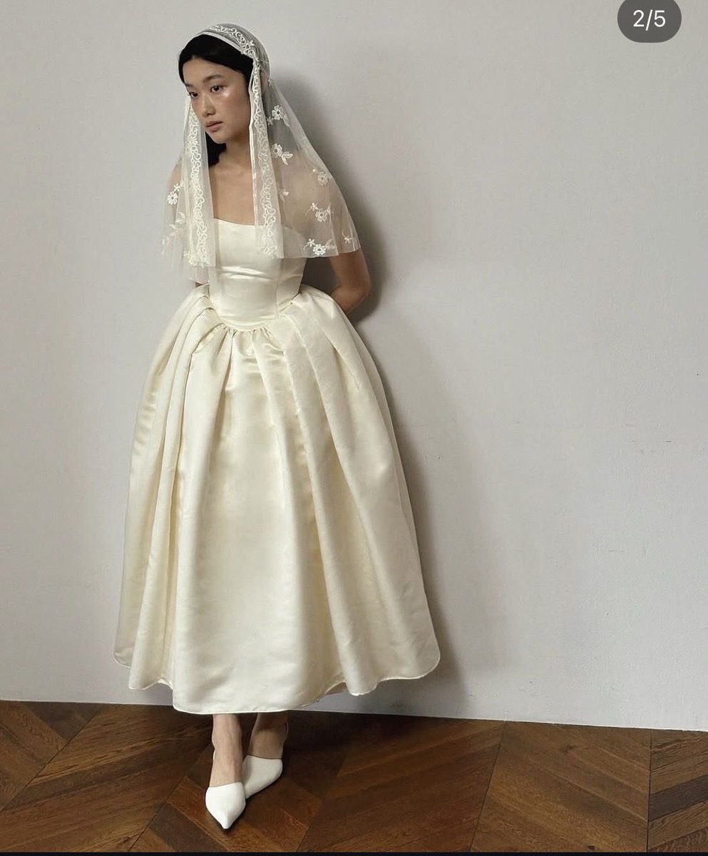 weirdofemme's tweet photo. how i plan to look on my wedding day https://t.co/3FVcHKjcto