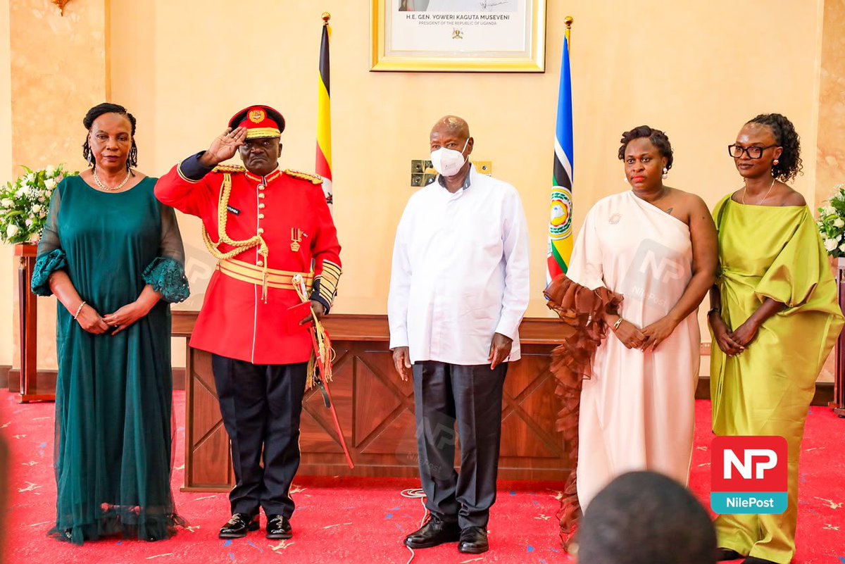 nilepostnews's tweet photo. Gen. Katumba Wamala has officially retired from active military service after 47 years in the UPDF.

📸 @francis_isano 

#NilePostNews https://t.co/MJqhmeSC9V