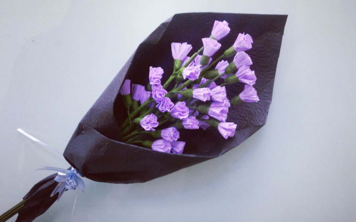 josephgadardy80's tweet photo. Just finished this cute paper flower bouquet with my kid  Such a cozy weekend craft session!， https://t.co/ofgq1oSPoe