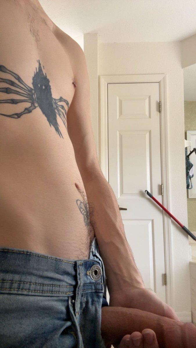 TwinkDemon69's tweet photo. 1 or 2
#gayporn #public #crusing #publiccrusing #bigdick #hugecock #chudia #exposed #mlm #nakedoutdoor #gayporn #publicmasterbation #bate #publicdick #gaycrusing #caught #hung #bigdick #dickprint #exhib https://t.co/y236pipZAP