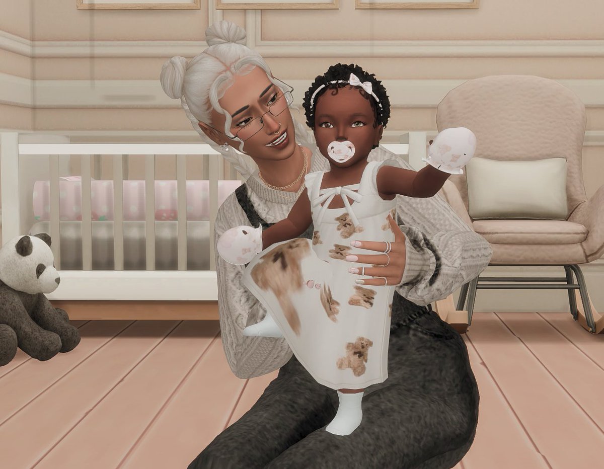 AmiiSims's tweet photo. i love my little rp family https://t.co/giPOJn93vq