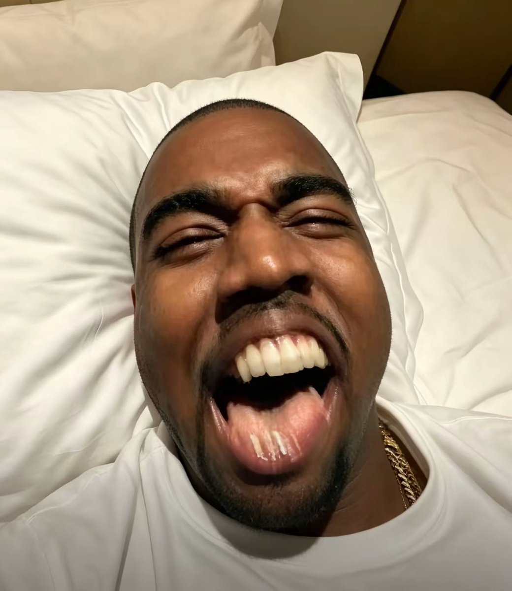 yanhexinzi's tweet photo. PEAK!!!!!!!! https://t.co/6uNwrPYsTn
