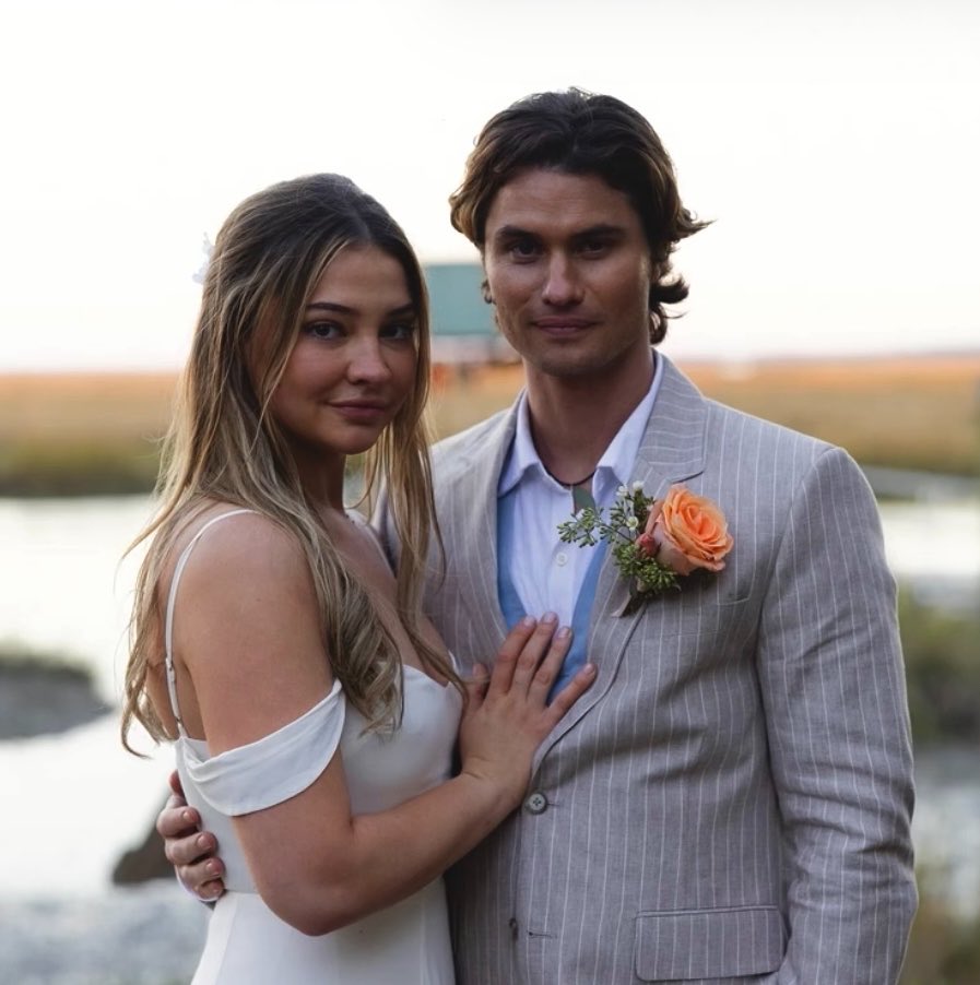 clinesbabie's tweet photo. and you know what? he did get to marry her in that dress. https://t.co/73oTfUN03D