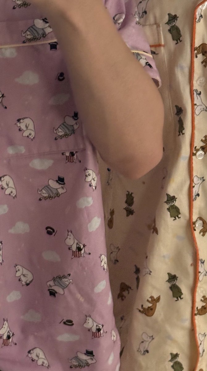 DlORRYU's tweet photo. p'bm confirmed that thomaskong really wore these matching sets to bed and not just for pics. when they went inside his room to change, he was so confused why these two were wearing matching pajamas 😭 matching clothes even when they sleep ABSOLUTE GOALS https://t.co/C2lbMrLFcu