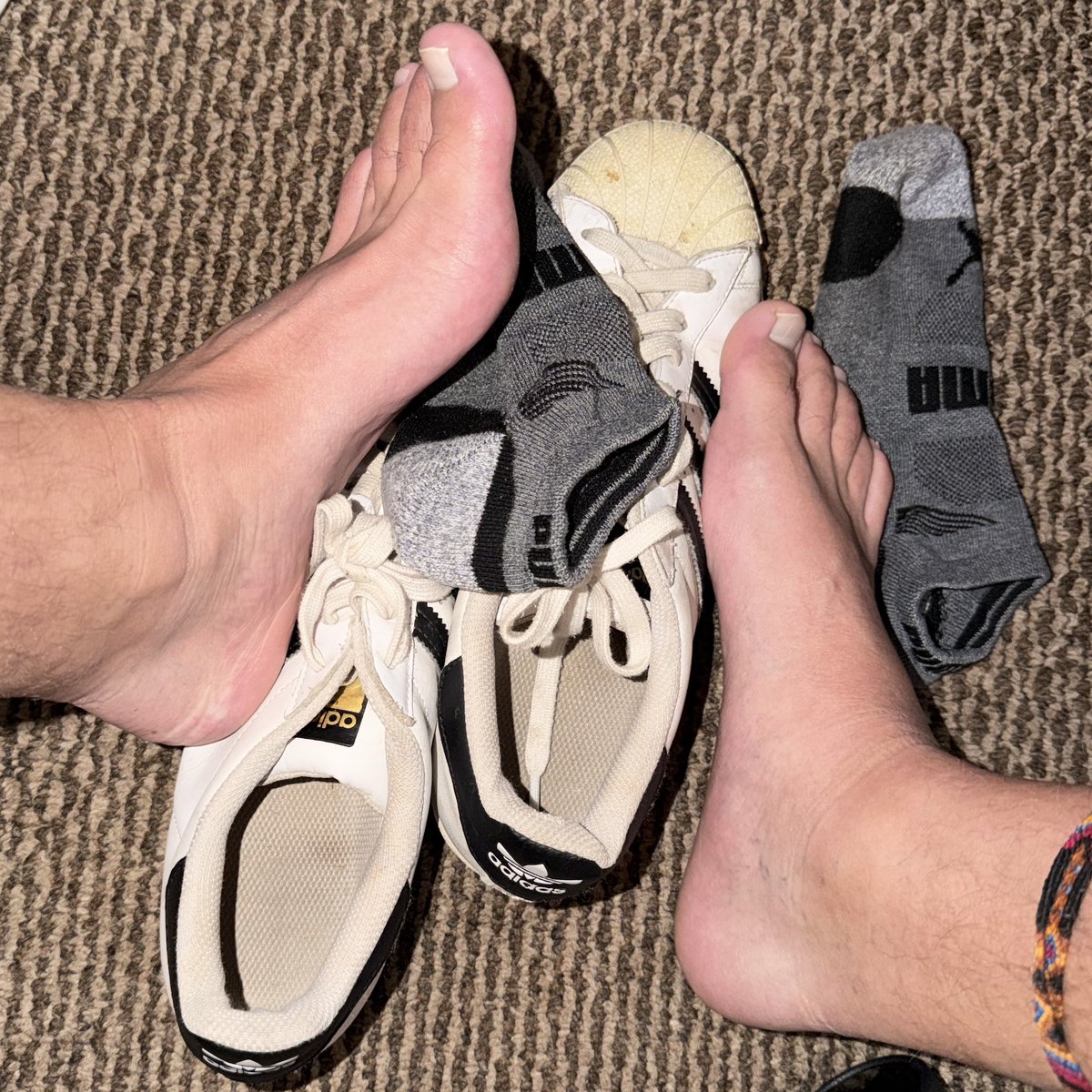 FA07VR's tweet photo. 🩵&amp; RT 🧦🥵👣🔥#gay #gaymex #jrz #cuu #gayjrz #gaycuu #feet #socks #nude #latin #pies #piesmasculinos #nude #dick #gayporn #gayjrz https://t.co/4xfZKPGVLK