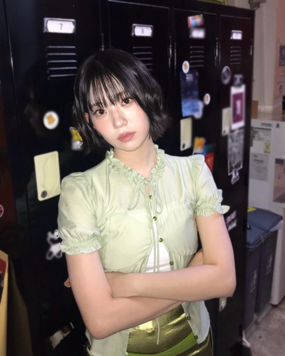 kkiiyee31's tweet photo. 리더님너무골져스하고예쁘셔...🥹🎀💚
#조혜진 #아워벌스데이 https://t.co/kQcITN25D8