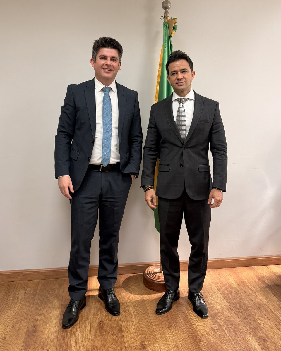 brasilglobal_'s tweet photo. Estivemos reunidos, em uma importante reunião, com Uallace Moreira Lima, Secretário de Desenvolvimento Industrial, Inovação, Comércio e Serviços do Ministério do Desenvolvimento, Indústria, Comércio e Serviços. https://t.co/tkqdYrd6PS